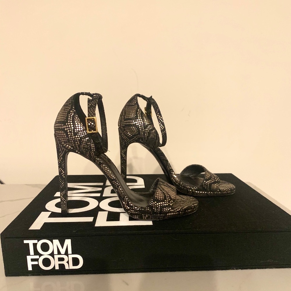 Saint Laurent | Python Heels - Picture 2 of 3